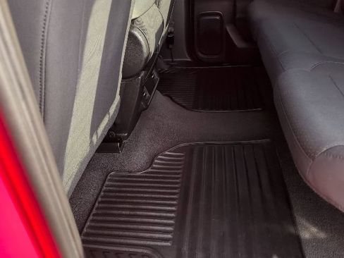 Used 2020 Chevrolet Silverado 1500 Custom w/ Custom Convenience Package image 33