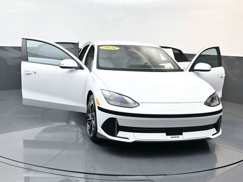 Used 2024 Hyundai Ioniq 6 SEL image 30