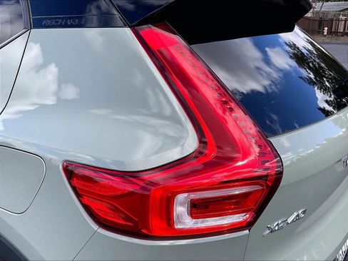 Used 2023 Volvo XC40 Recharge Plus w/ Protection Package Premier image 32