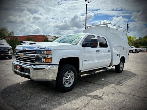 Used 2017 Chevrolet Silverado 2500 W/T w/ WT Fleet Convenience Package image 3