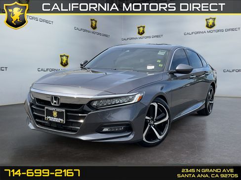 Used 2018 Honda Accord Touring image 1