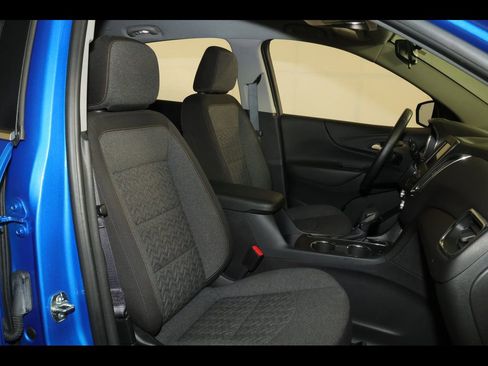 Used 2024 Chevrolet Equinox LT image 28