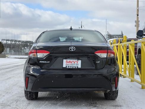 Used 2021 Toyota Corolla LE image 11