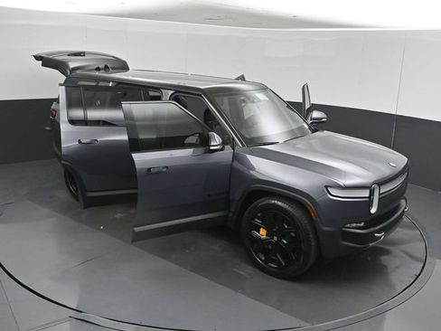 Used 2024 Rivian R1S Adventure Quad AWD/4WD image 63