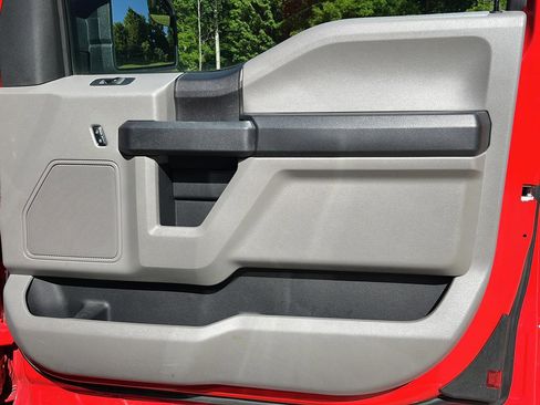 Used 2016 Ford F150 XL w/ Equipment Group 101A Mid AWD/4WD image 24