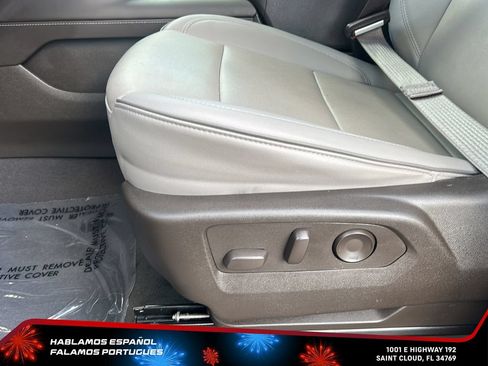 Certified 2024 GMC Yukon XL SLT w/ SLT Luxury Package AWD/4WD image 13