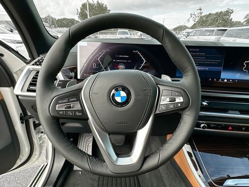 New 2026 BMW X5 sDrive40i w/ Executive Package image 8