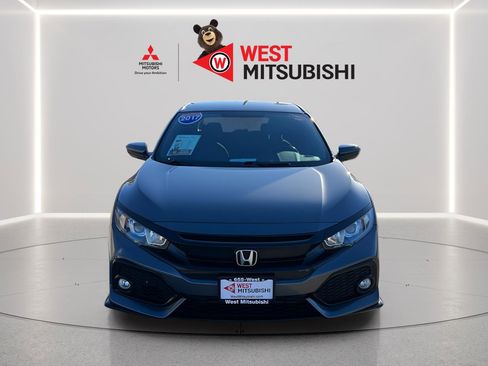 Used 2017 Honda Civic Sport image 2