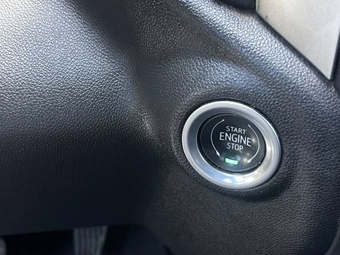Used 2021 Chevrolet Silverado 1500 RST AWD/4WD image 15