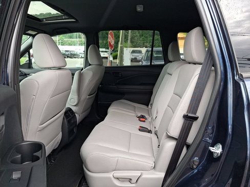 Used 2023 Honda Passport EX-L image 11