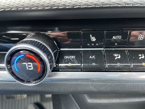 New 2026 Chevrolet Equinox LT w/ Convenience Package II image 9