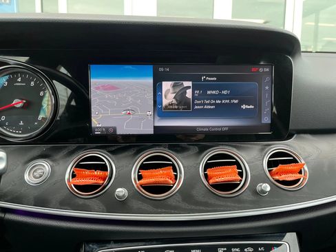 Used 2017 Mercedes-Benz E 300 4MATIC image 15