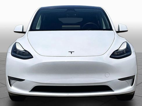 Used 2023 Tesla Model Y Long Range AWD/4WD image 3