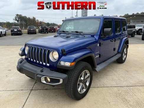 Used 2018 Jeep Wrangler Unlimited Sahara image 1