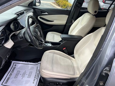 Used 2021 Buick Encore GX Select image 11