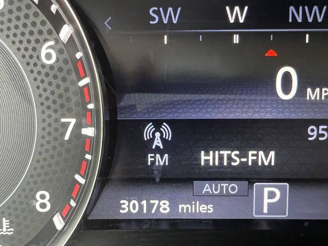 Used 2024 Nissan Armada SV w/ Cargo Package AWD/4WD image 15