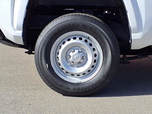 Used 2024 Toyota Tacoma SR image 7