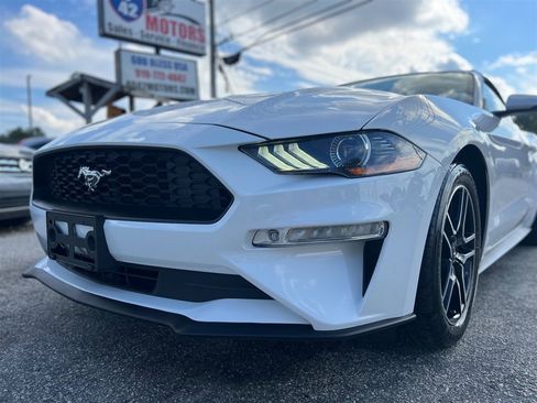 Used 2020 Ford Mustang Premium image 8