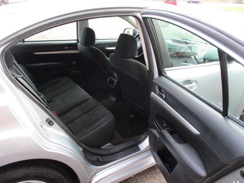 Used 2014 Subaru Legacy 2.5i Premium image 21