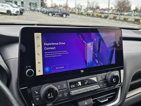 Used 2024 Toyota Grand Highlander Limited image 35