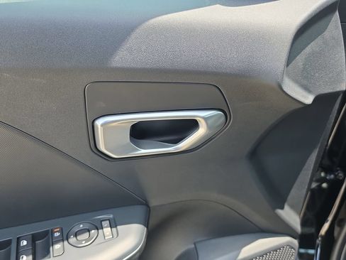 New 2026 Kia K4 FWD image 18