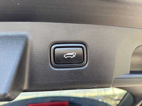 Used 2022 Kia Telluride SX image 19