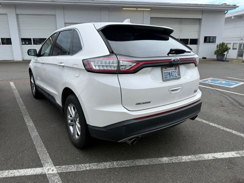 Used 2018 Ford Edge SEL w/ Canadian Touring Package AWD/4WD image 2