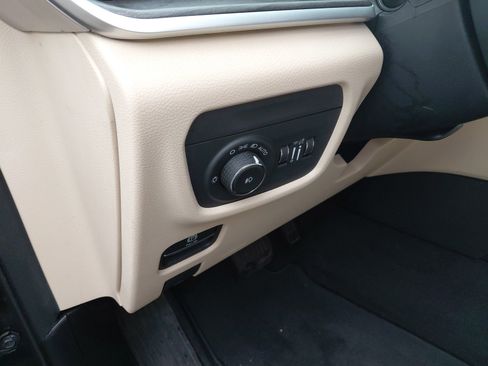 Used 2021 Jeep Grand Cherokee L Limited AWD/4WD image 19