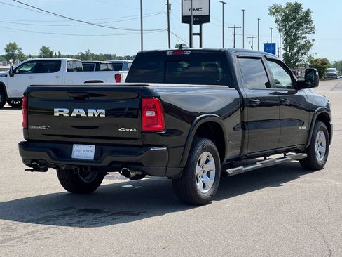 Used 2025 RAM 1500 Big Horn AWD/4WD image 12