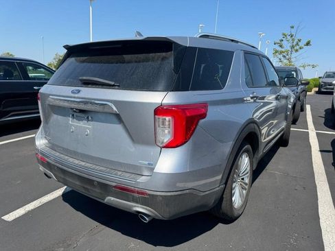 Used 2020 Ford Explorer Limited AWD/4WD image 2