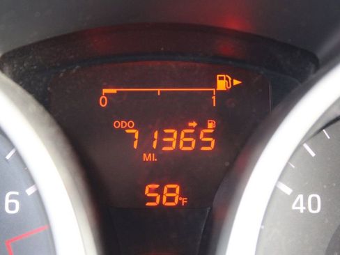 Used 2016 Nissan Juke S image 28