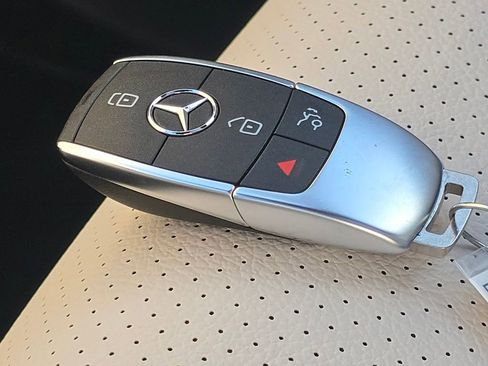 Used 2026 Mercedes-Benz GLE 350 4MATIC image 36