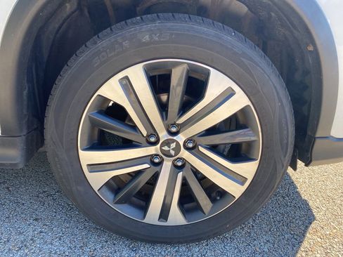 Used 2020 Mitsubishi Outlander Sport ES AWD/4WD image 9