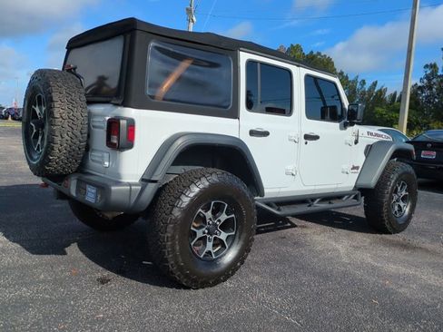 Used 2018 Jeep Wrangler Unlimited Rubicon w/ Cold Weather Group image 4