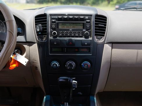 Used 2007 Kia Sorento 2WD image 25