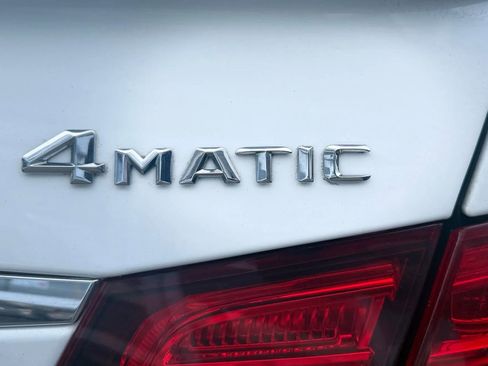 Used 2014 Mercedes-Benz E 350 4MATIC Sedan image 49