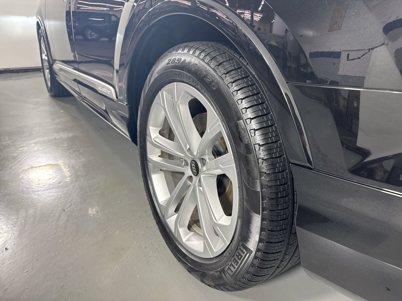Used 2025 Audi Q7 3.0T Prestige w/ Prestige Package AWD/4WD image 9
