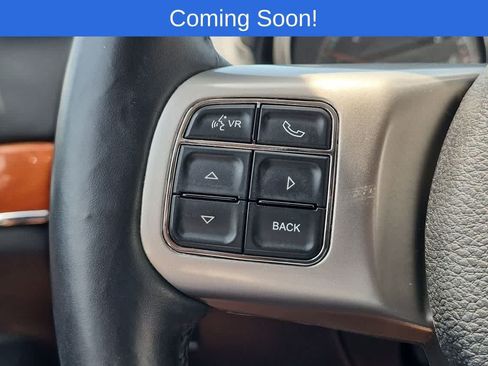 Used 2013 Jeep Grand Cherokee Overland AWD/4WD image 23
