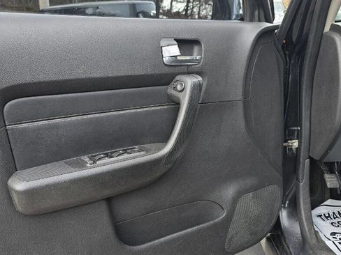 Used 2006 HUMMER H3 image 10