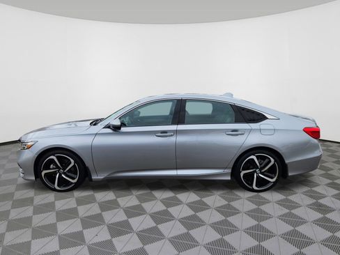 Used 2019 Honda Accord Sport image 5