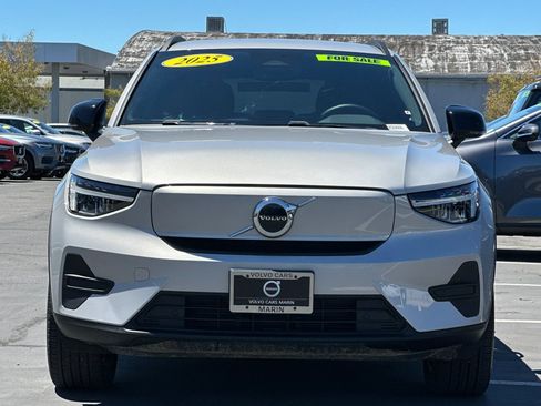Certified 2025 Volvo EX40 Core AWD/4WD image 11