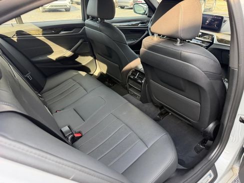 Used 2021 BMW 530i xDrive w/ Premium Package AWD/4WD image 24