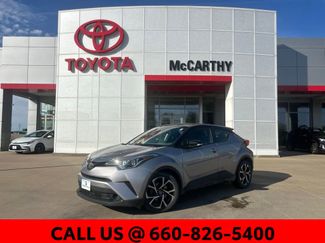 Used 2019 Toyota C-HR XLE video 1