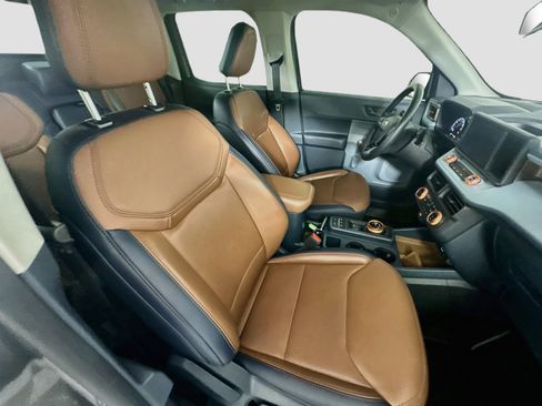 Used 2024 Ford Maverick Lariat w/ FX4 Off-Road Package AWD/4WD image 30