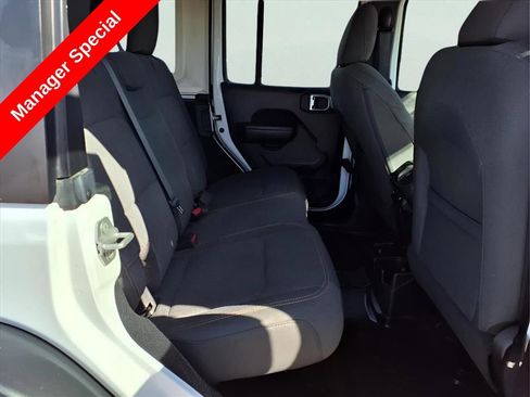 Used 2024 Jeep Wrangler Unlimited Sport AWD/4WD image 12