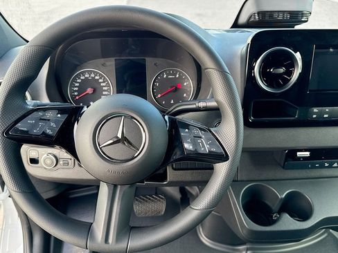 New 2026 Mercedes-Benz Sprinter 2500 image 11
