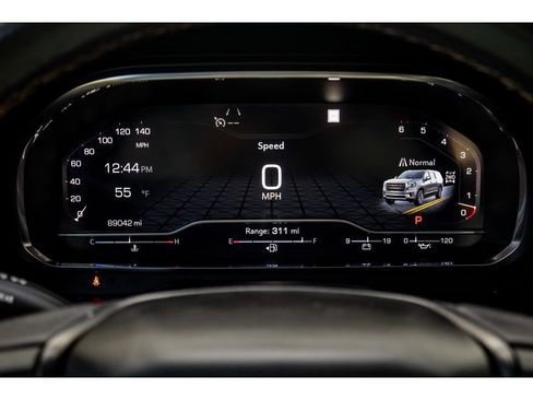 Used 2022 GMC Yukon AT4 w/ Technology Package image 33