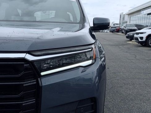 New 2026 Honda Pilot Elite image 3