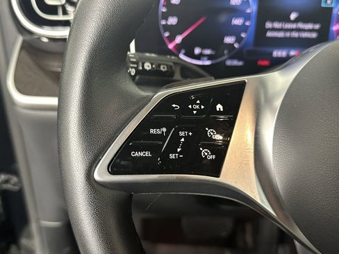 Used 2024 Mercedes-Benz GLC 300 GLC 300 image 21