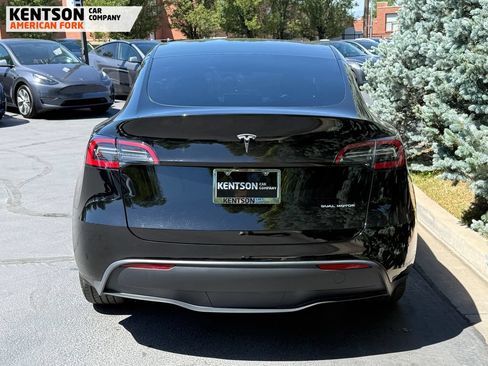 Used 2023 Tesla Model Y Long Range AWD/4WD image 6